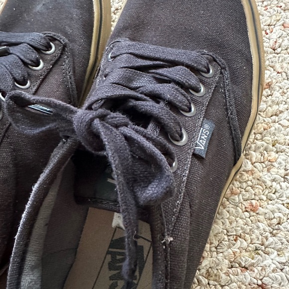 Men’s size 8.5 black Vans shoes - Picture 6 of 7
